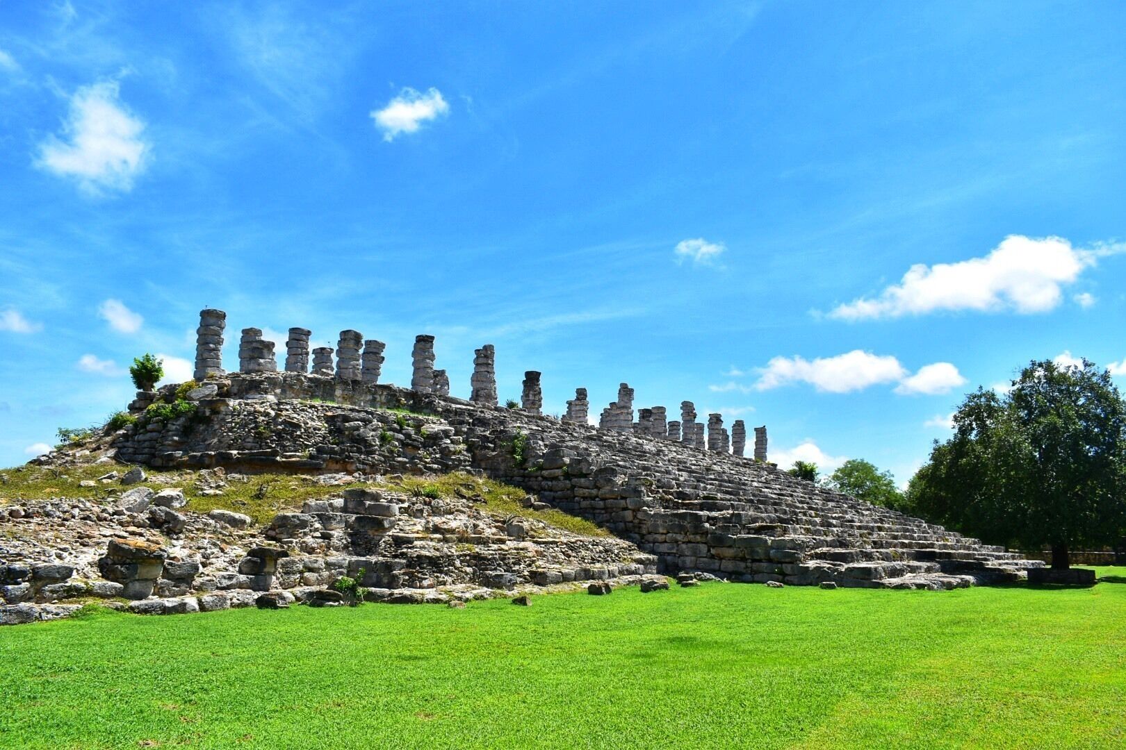 Very impressed with this place. The Mayans never stop surprising me #lifeatexpedia #tlotravel #ruinasdeake #akeyucatan #yucatanmexico