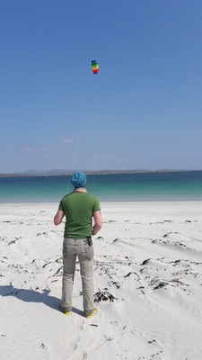 Spaß mit der Lenkmatte am Dog´s Bay.
Great day with a kite at Dog´s Bay.