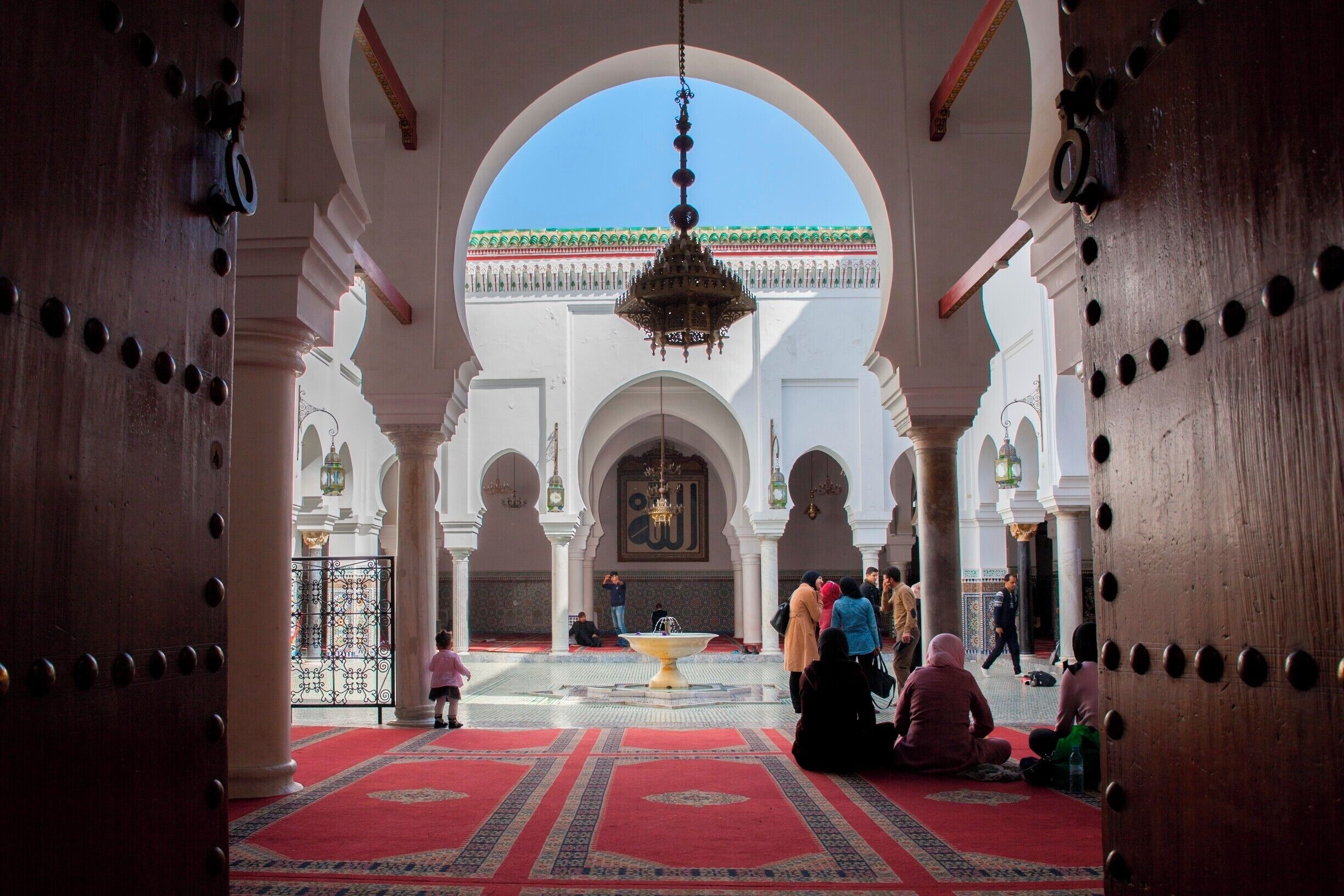 Here is the very first university in the world; it is located in Fez, Morocco, and it now operates as a mosquee. #red #lifeatexpedia