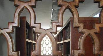This beautiful wooden fretwork separates the reading room from the book stacks, which we did not have access to. You might notice that the design mirrors the fretwork on the outside of the Hassan II Mosque in Casablanca.
https://davenotravels.blog