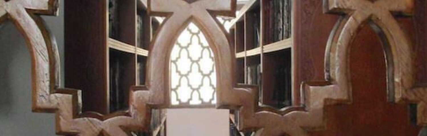 This beautiful wooden fretwork separates the reading room from the book stacks, which we did not have access to.  You might notice that the design mirrors the fretwork on the outside of the Hassan II Mosque in Casablanca.
https://davenotravels.blog
