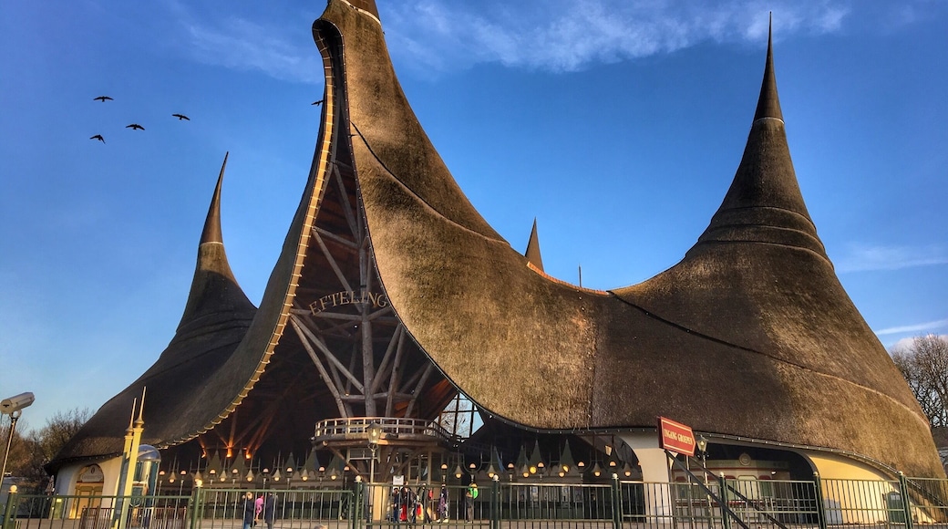 This place has been open for over 60 years and has lots for all ages. It has lots of traditional as well as new and modern rides and is an excellent place to visit when your in the Netherlands