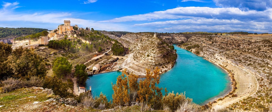castles of Spain - medieval impressive Alarcon