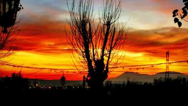 Spanish Sunset. This is Real. We can see this amazing sky many times during the year from a high point at the outskirts of Madrid. This is taken from the mountain village named Alpedrete, very close to the ski tracks of Navacerrada. #lifeatexpedia #spainisdifferent #light #awesomesky #spanishflag #redyellowred