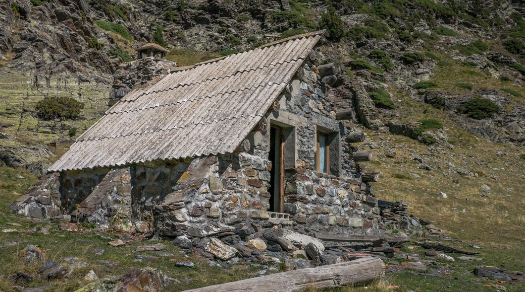 Trigoniero mountain shelter. Bielsa, Sobrarbe, Huesca, Aragon, Spain