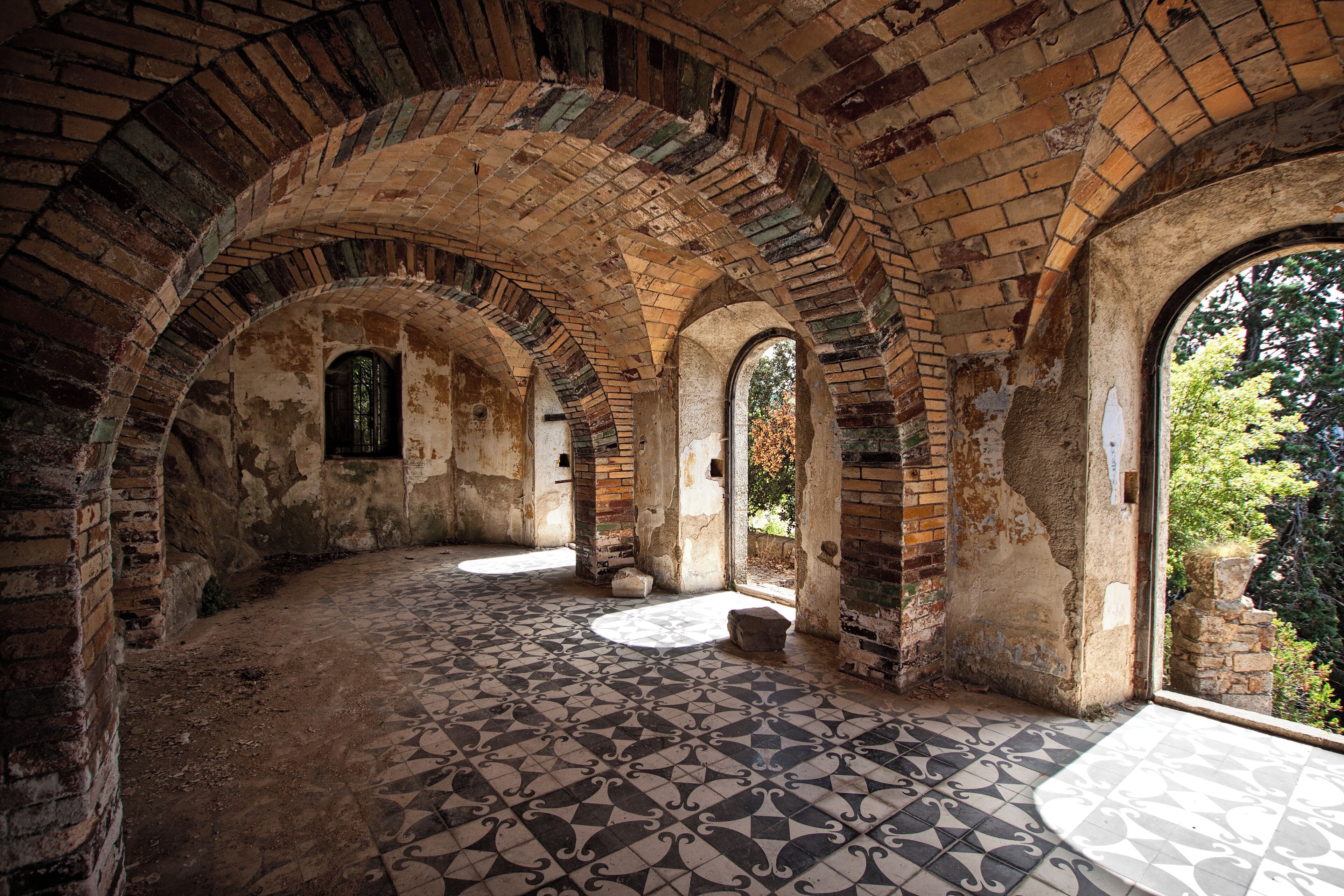 Interior castell de Requesens