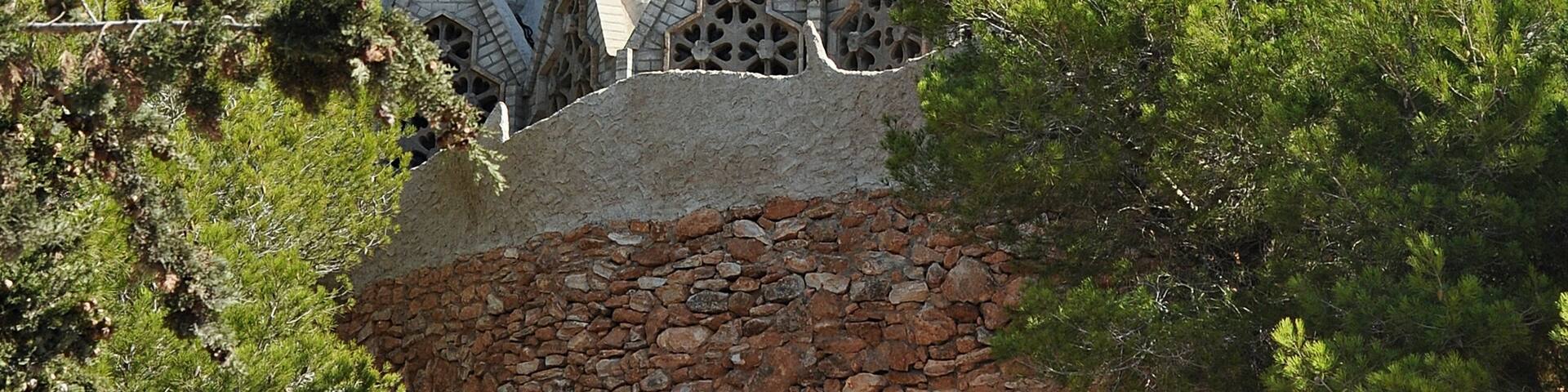 This is a photo of a monument indexed in the Spanish heritage register of Bienes de Interés Cultural under the reference ipa-2210.