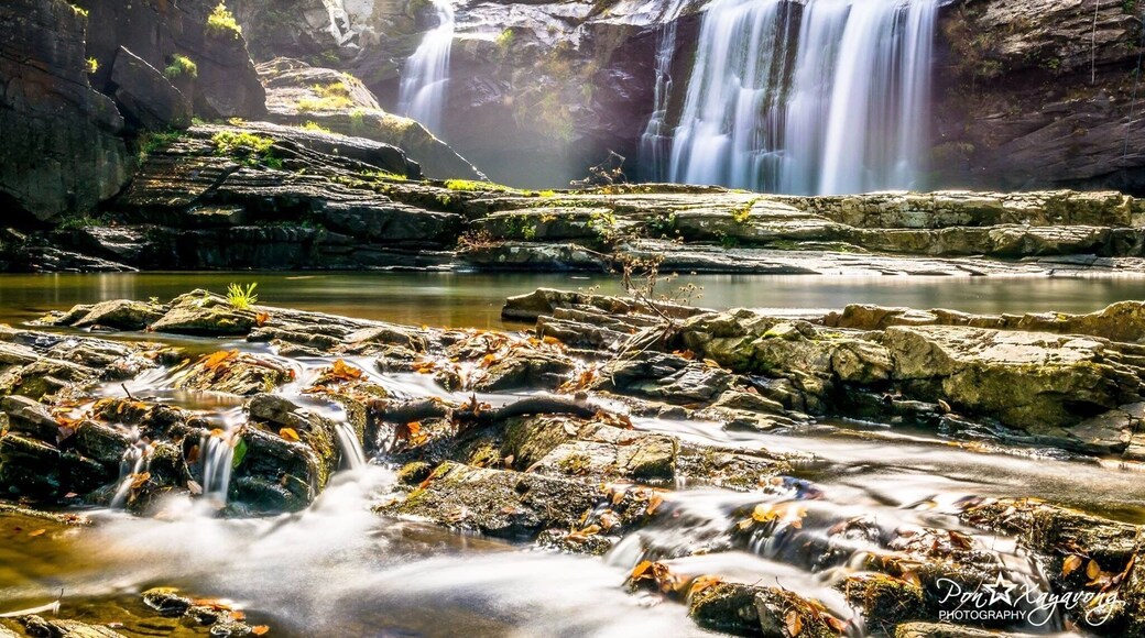 A beautiful waterfalls to relax and chill. Very easy hiking down the hill n hard to go back up.