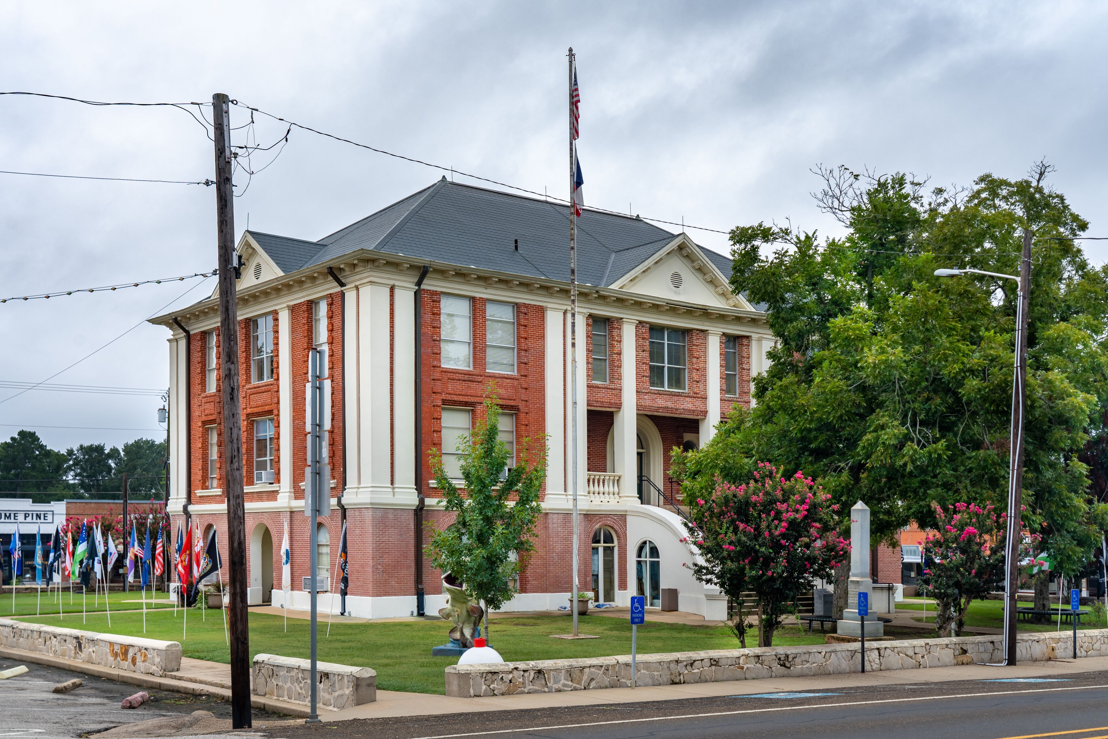 Hemphill, Texas, Sabine County Courthouse