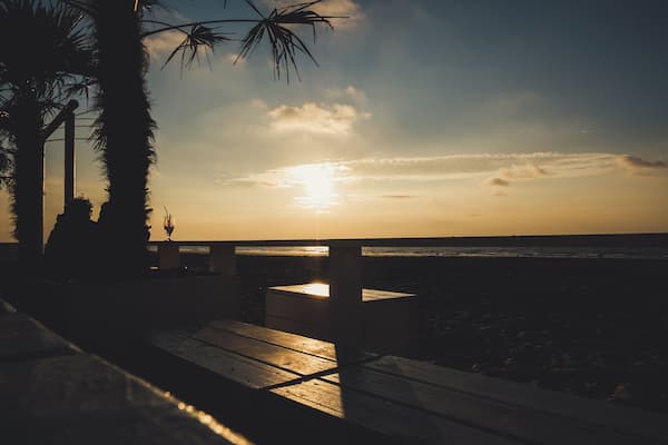 Sunset in a beach bar.
#golden