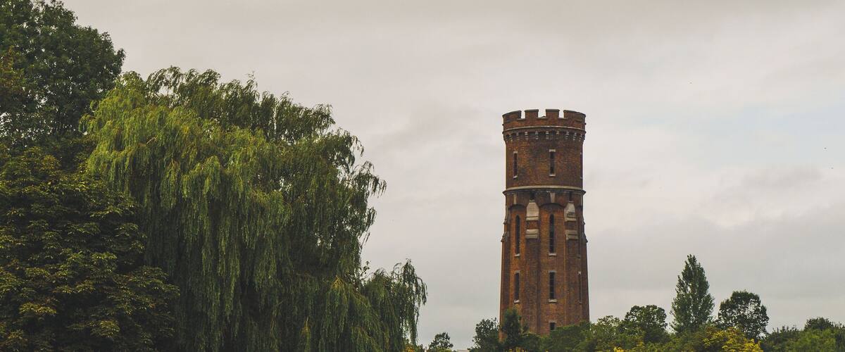 In the park you can rent bikes for free.