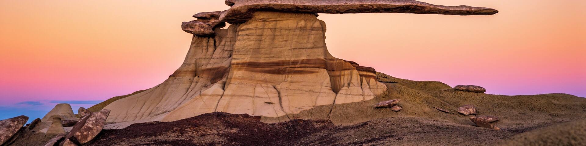This strange formation is known as the King of Wings. Its location has been a well kept secret for a long time and is still hard to find. I want to keep it that way and will not provide the GPS coordinates of this gem.
It is located somewhere in the Ah Shi Sle Pah.
This photo was taken a couple minutes after sunset.
#GreatOutdoors
#Nature