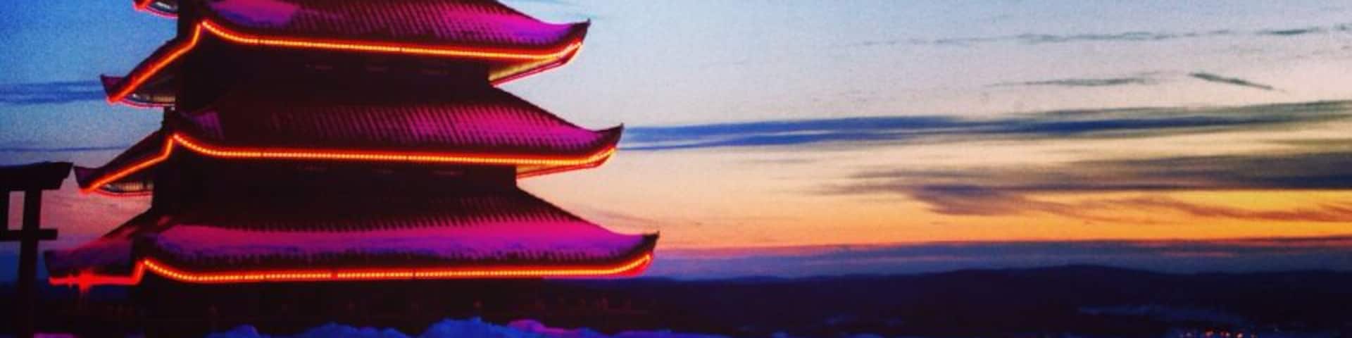 Great look out spot & hiking trails!