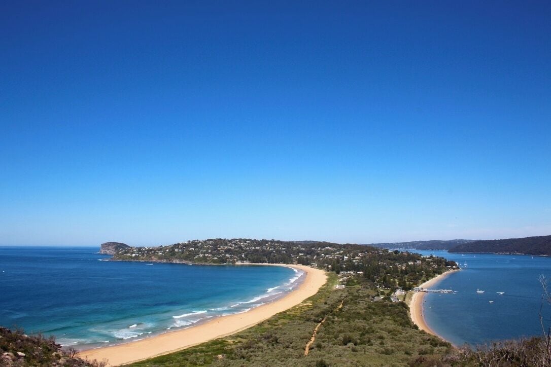 A steep walk but worth it for sure. Lots of stairs so bring water, sunscreen, and enjoy the view. to one side you are looking down palm beach towards Sydney and the next you are looking at Pearl Beach, and Central Coast. The lighthouse is an amazing sight and you can sit all along the rocks on either side and just sun bathe with the lizards. Lovely spot for sure! #colourful