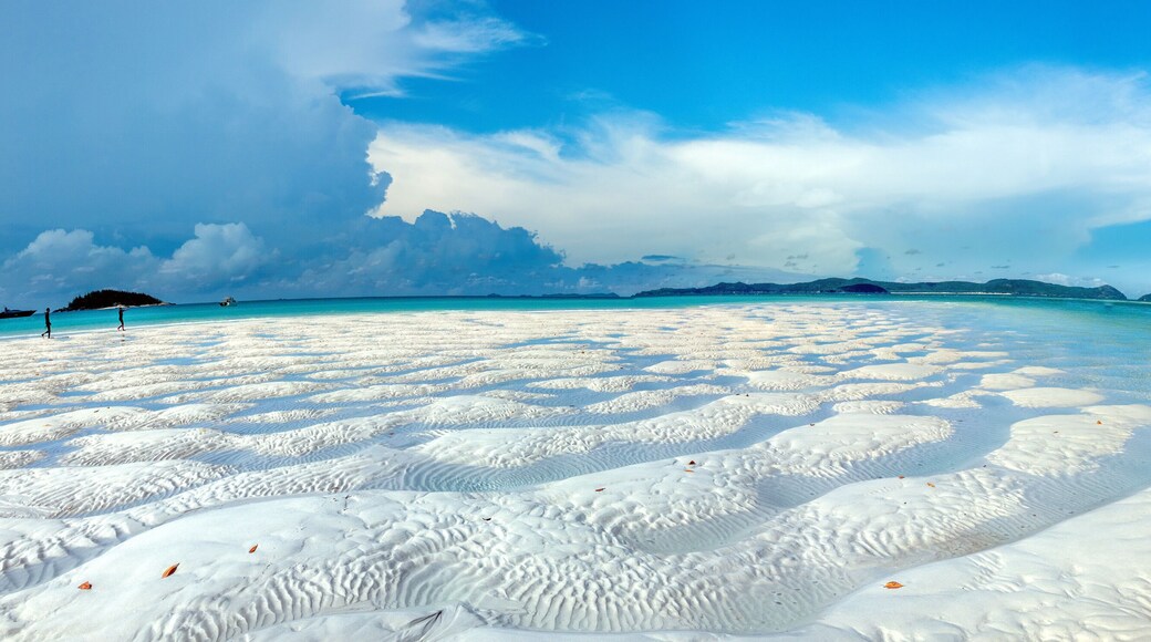 Mesmerizen shapes and patterns creted by the white silica sands of Whitehaven Beach exposed to the winds and tides, Whitsunday Island, Queensland, Australia