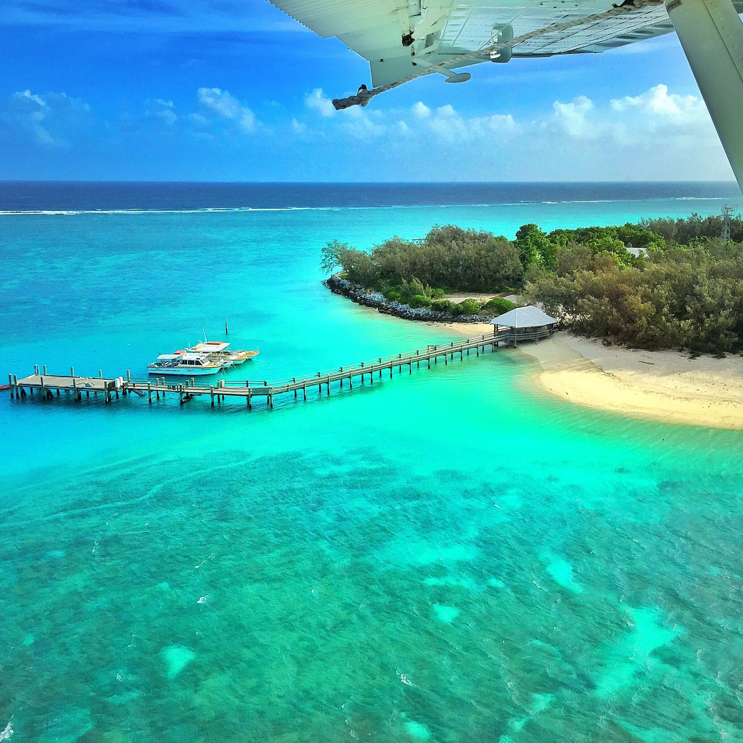 Flying into Heron Island via seaplane! 