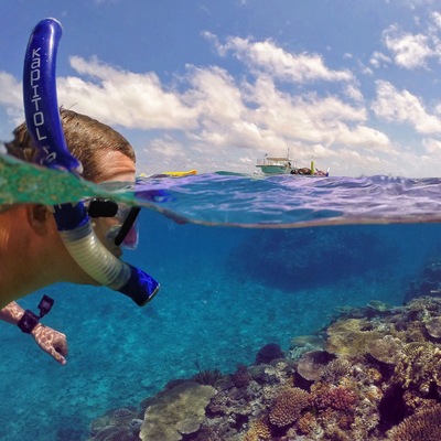 Checking out the amazing "Blue Pools" dive site just off @heronisland with my trusty @kapitolreef snorkelling gear and @goproanz #HERO4Session! ☀️🐢🐠🐟🌴😀
#heronisland #GoProANZ #kapitolreef #visitgladstone #southerngreatbarrierreef #thisisqueensland #seeaustralia