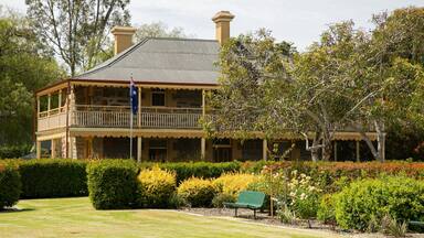 Nuriootpa which includes a garden and a house