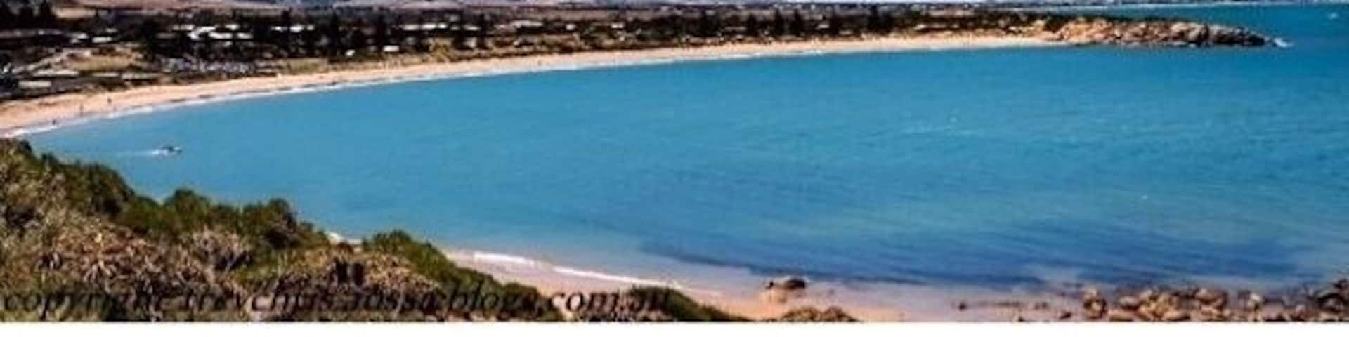 Scenic Horseshoe Bay in South Australia
http://www.liveeachadventure.com/