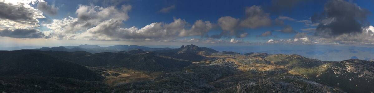Mount Buffalo National Park is a beautiful place to hike and explore. This was taken from the highest peak in the park. It's not far from the quaint town of Bright, so it's the perfect place to visit in the autumn and enjoy the changing leaves. #SMDdoesOZ #MountBuffalo #Australia