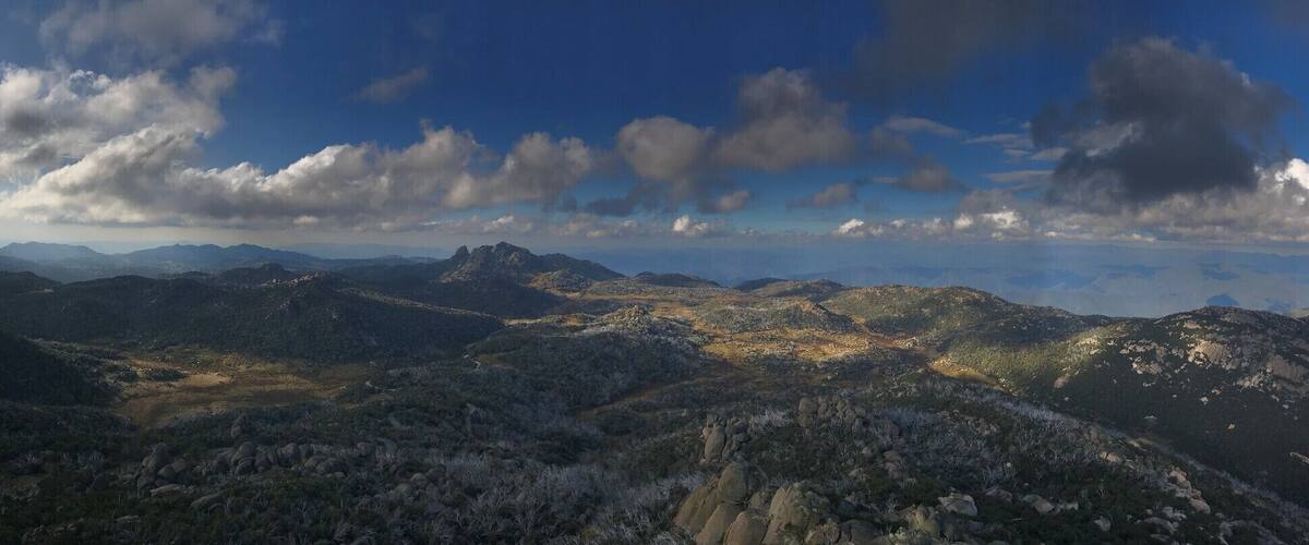 Mount Buffalo National Park is a beautiful place to hike and explore. This was taken from the highest peak in the park. It's not far from the quaint town of Bright, so it's the perfect place to visit in the autumn and enjoy the changing leaves. #SMDdoesOZ #MountBuffalo #Australia