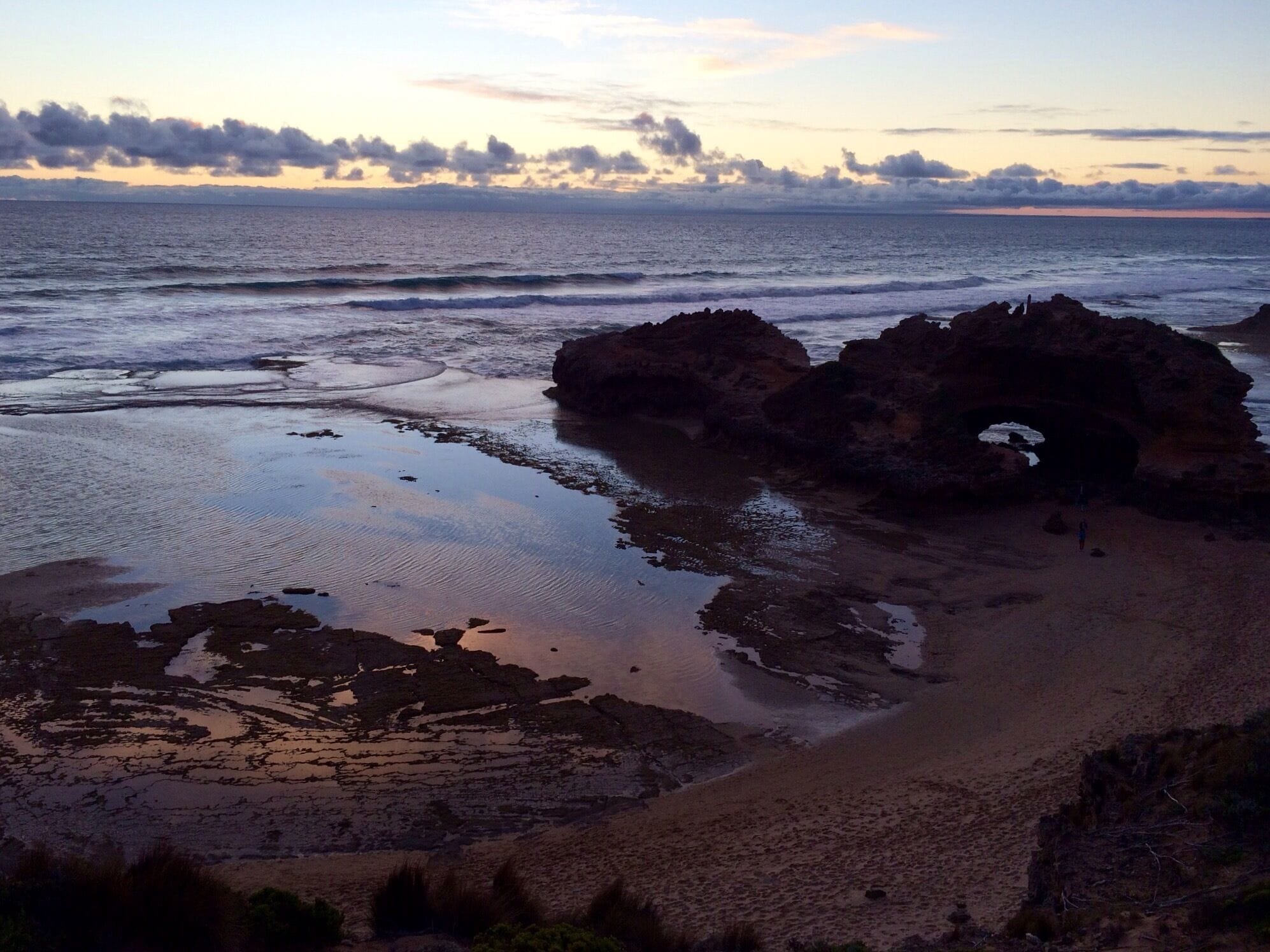 London Bridge rock formation on Portsea Back Beach.
Enjoying the #goldenhour sea views!
Mornington Peninsula #NationalPark