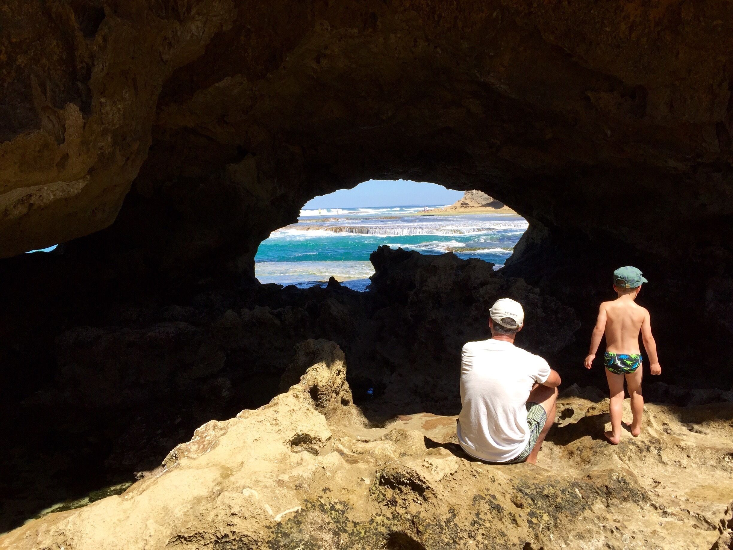Take a wander down the beach from Portsea Surf Life Saving Club to London Bridge.
Don't forget your sunscreen, bathers and a hat!