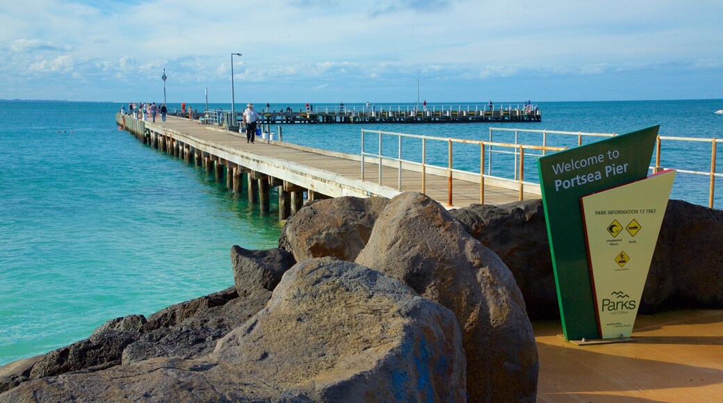 Portsea som inkluderar kustutsikter och klippig kustlinje