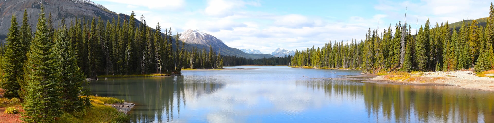 Panoramic view of Porcupine creek in Banff national park