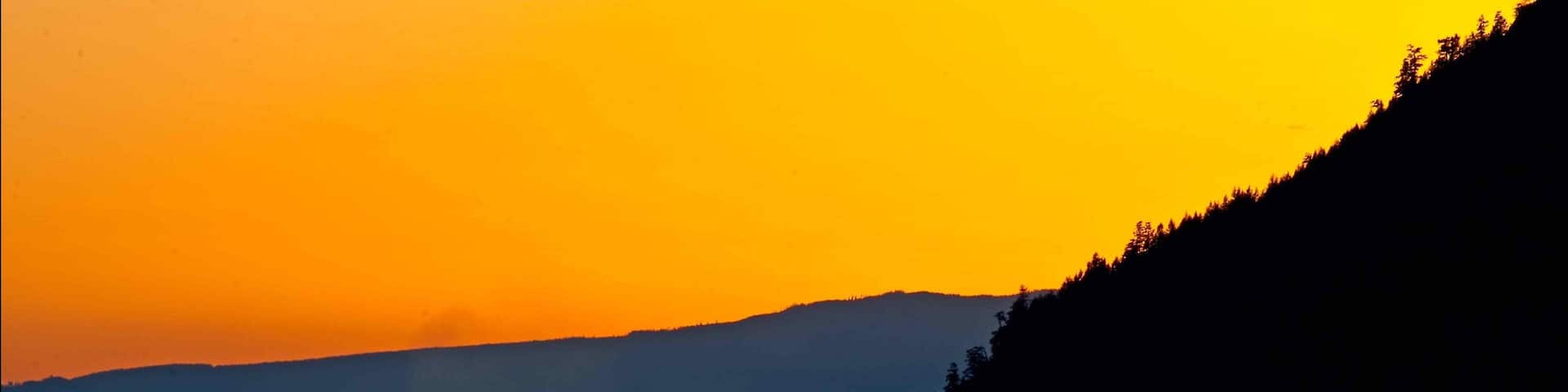 Ile Mayne qui includes coucher de soleil et croisiĂšre