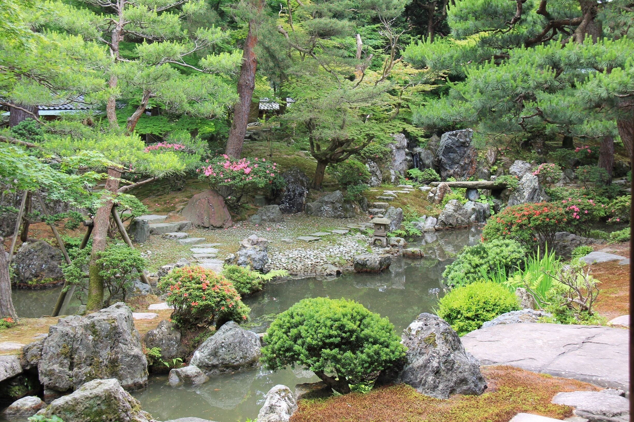 The garden of a 130 year old Ito Mansion.