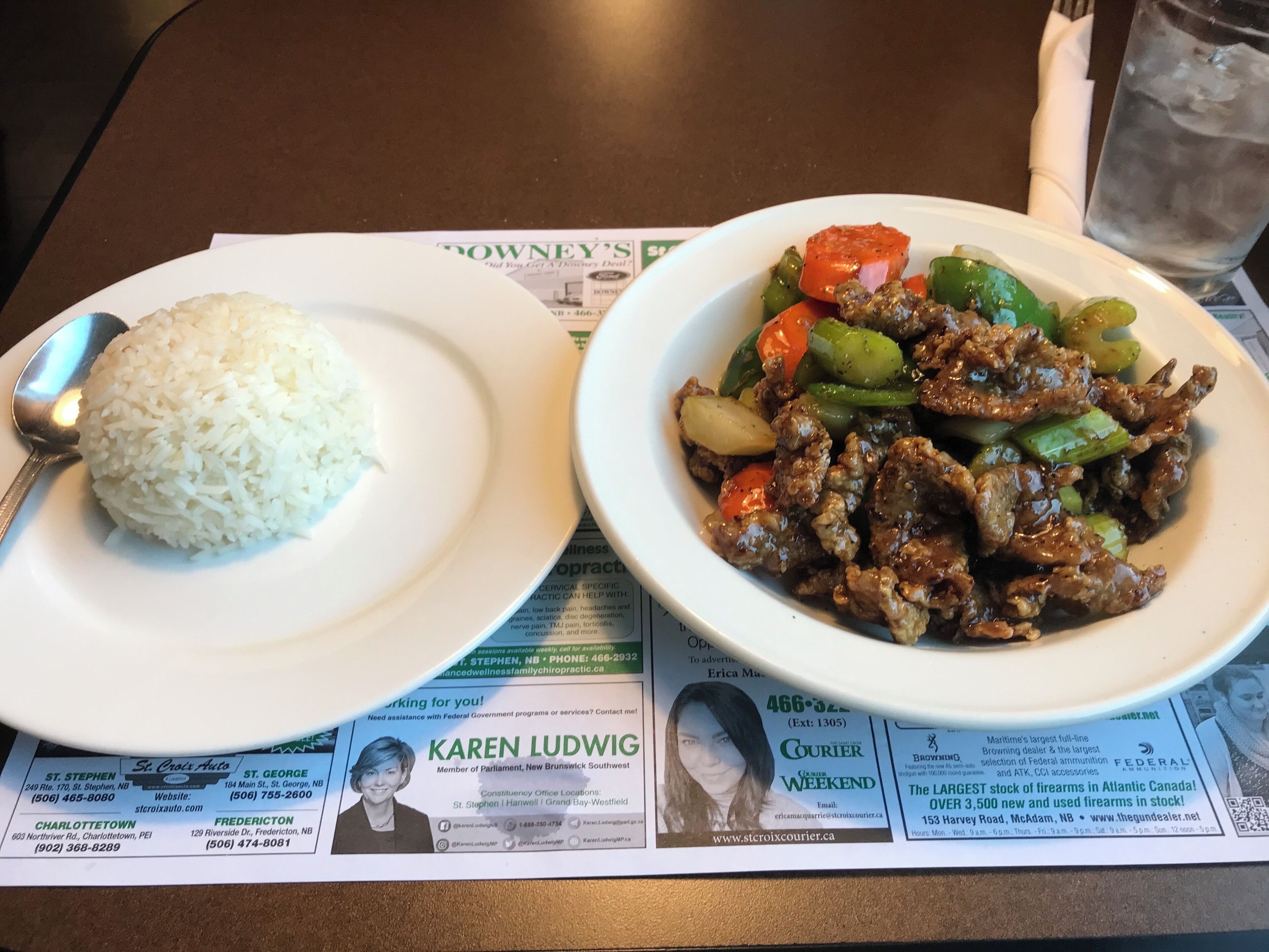 Green pepper and Beef sauté from the Vietnamese portion of the menu at Fortune River Restaurant       It was my first time trying this menu item and I was not disappointed.  The food from this place is always good.   #Trovember