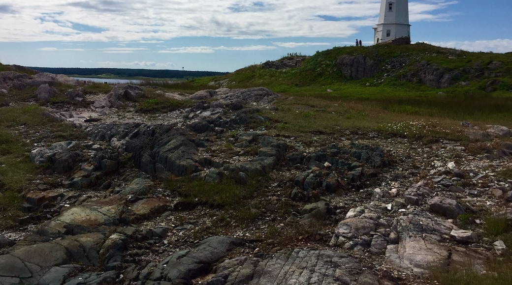 Built in 1923 this is the fourth Lighthouse to be built here. It is also the location of the very first lighthouse in Canada.
