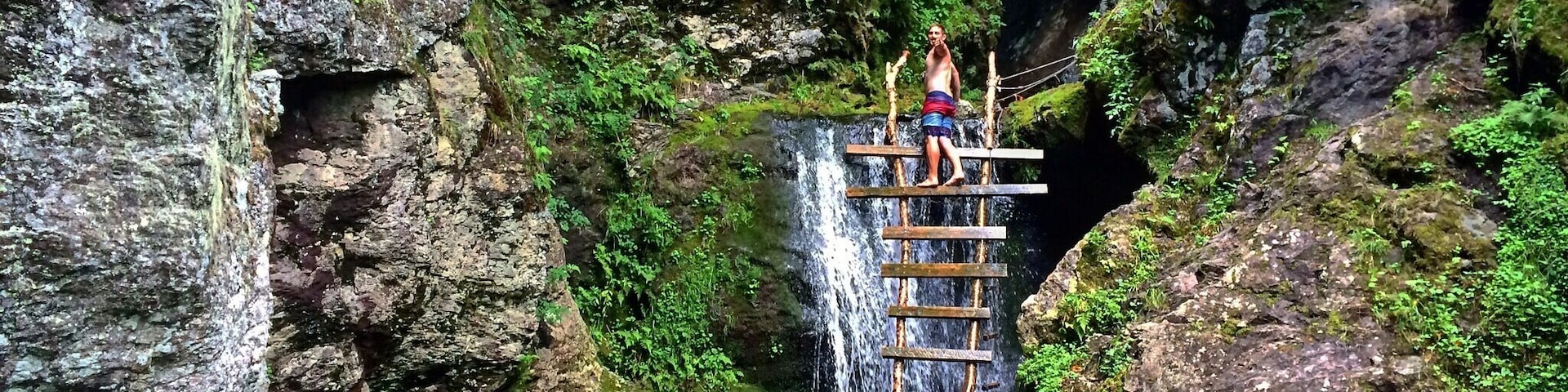 An easy to access swimming hole with a ladder to explore the waterfalls gorge. Only about a 2.5km hike in.