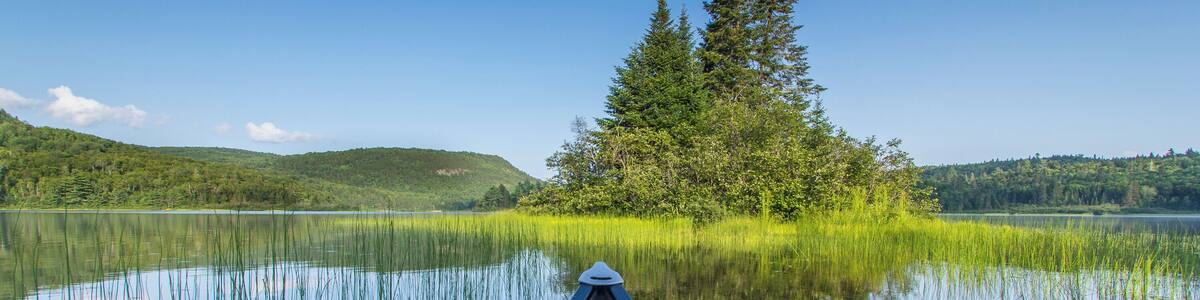 Did you know Canada counts more lakes than the rest of the world combined? Wapizagonke Lake in La Mauricie National Park is definitely worth a canoe-camping weekend! Make sure to visit The Waber Falls, only accessible by canoe and after an easy 1-hour long hike. Don't forget your camera, there are a few amazing viewpoints out there! #LifeAtExpedia