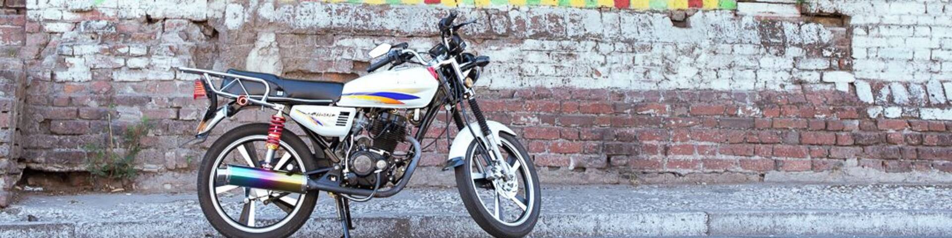 Along a road with hits and beats. Lives a rastaman,Leggo, Mr. Leggo Beast. Mr. Cool, Gregory, The Rebel, Mr. Tosh, Reggae Titans he remembers when things weren't even this posh. He paints his home like a beat box and keeps his mane in a bungo locs. The aroma of an ital plate and the tremor of a tribal base escapes into the streets to which many oblige. Touristic come from far beyond the Atlantic, to live a day in his mytic. Yes oh yes, after four decades Beat Street still is quite a treat.
#culture #reggaemusic #musiclegends