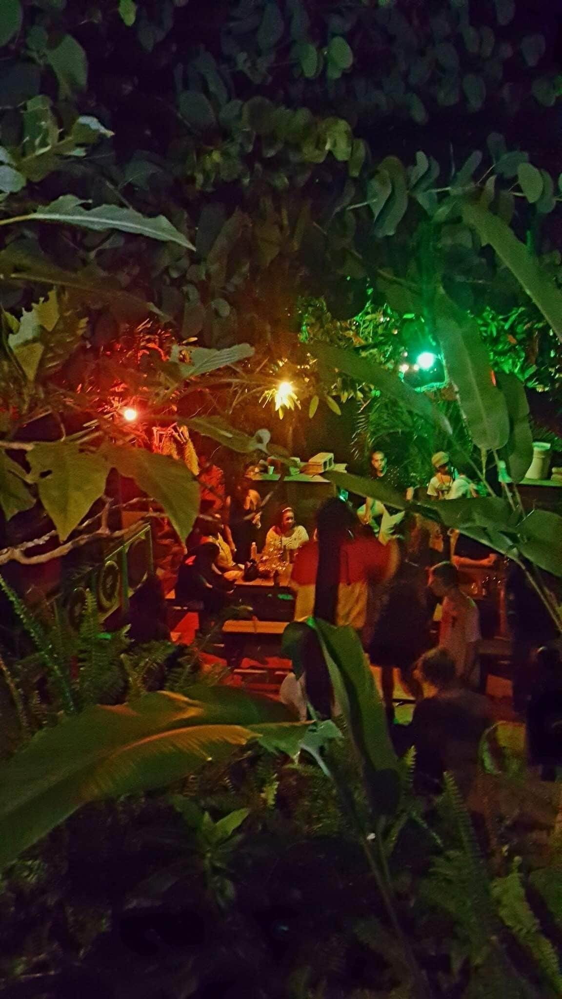 Hidden in the mountains just 20 minutes from Kingston, every Sunday you find Dubclub, one of the best music venues I experienced in Jamaica 