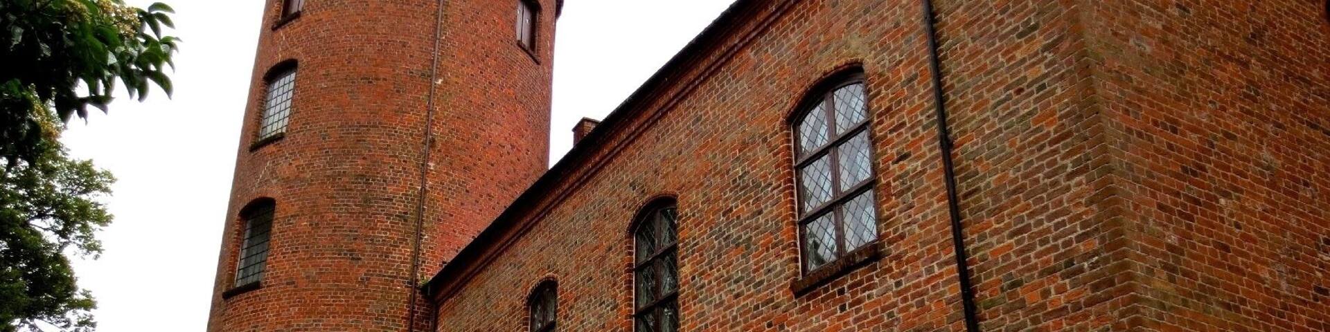 The town of Skanderborg has a total of three churches, and Skanderborg Castle Church used to be part of the former Skanderborg Castle.
The royal residence of Skanderborg Castle was arguably the most important and influential building in the history of Skanderborg, but it was demolished stone by stone during the 18th century.