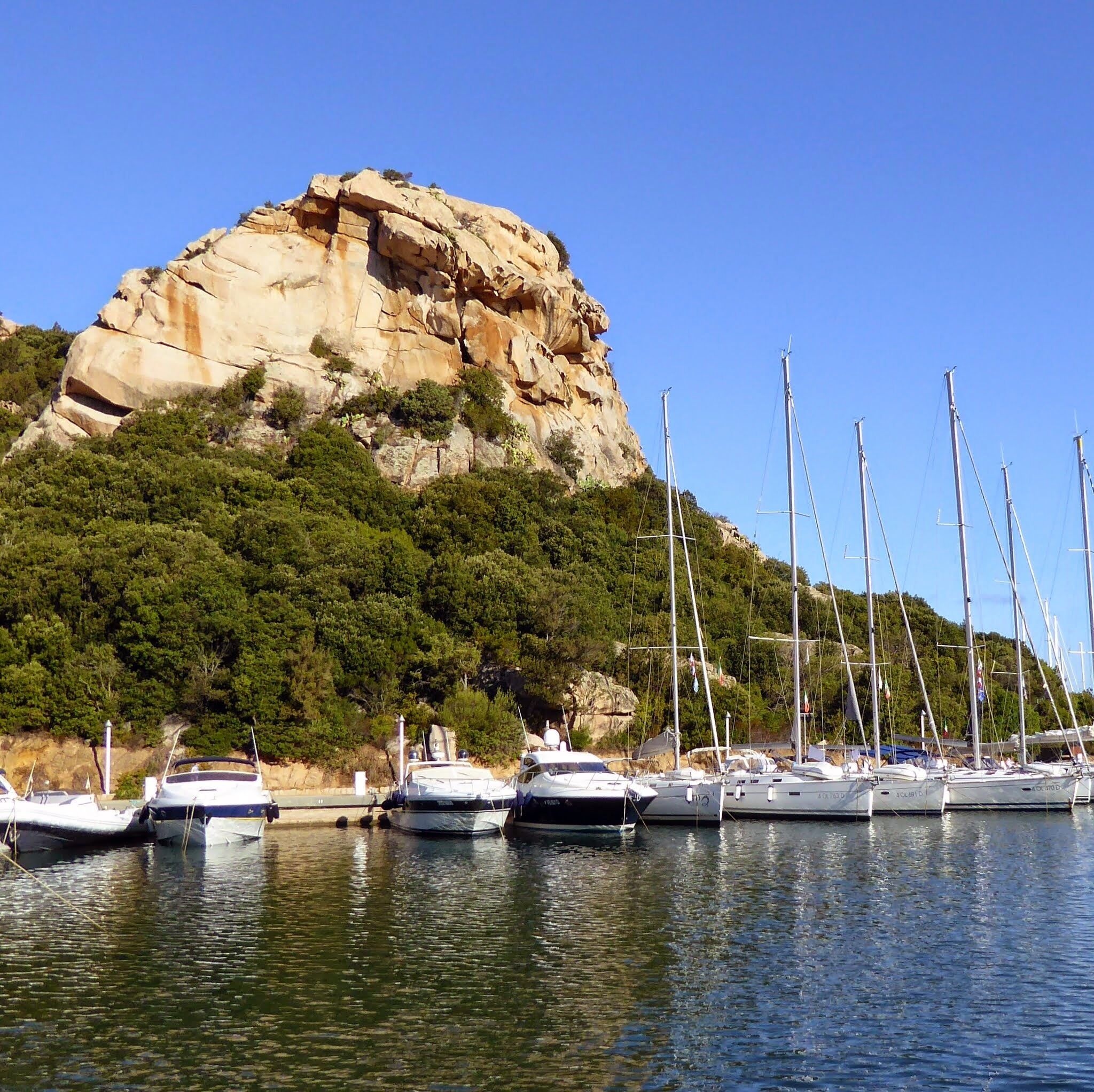 Porto di Poltu Quatu, Sardinien, Italy