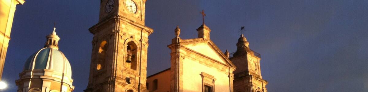 Cattedrale a tramonto
