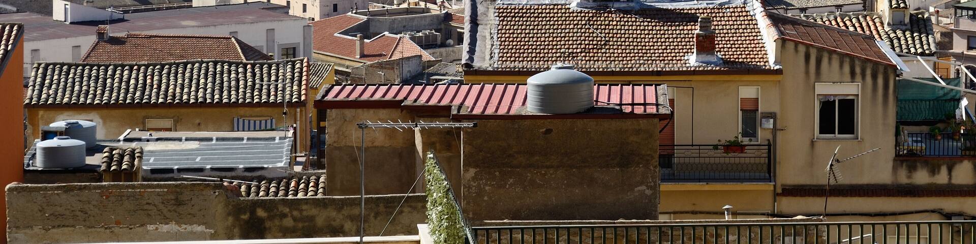 Panorama del centro storico di Caltanissetta con Chiesa S. Sebastiano