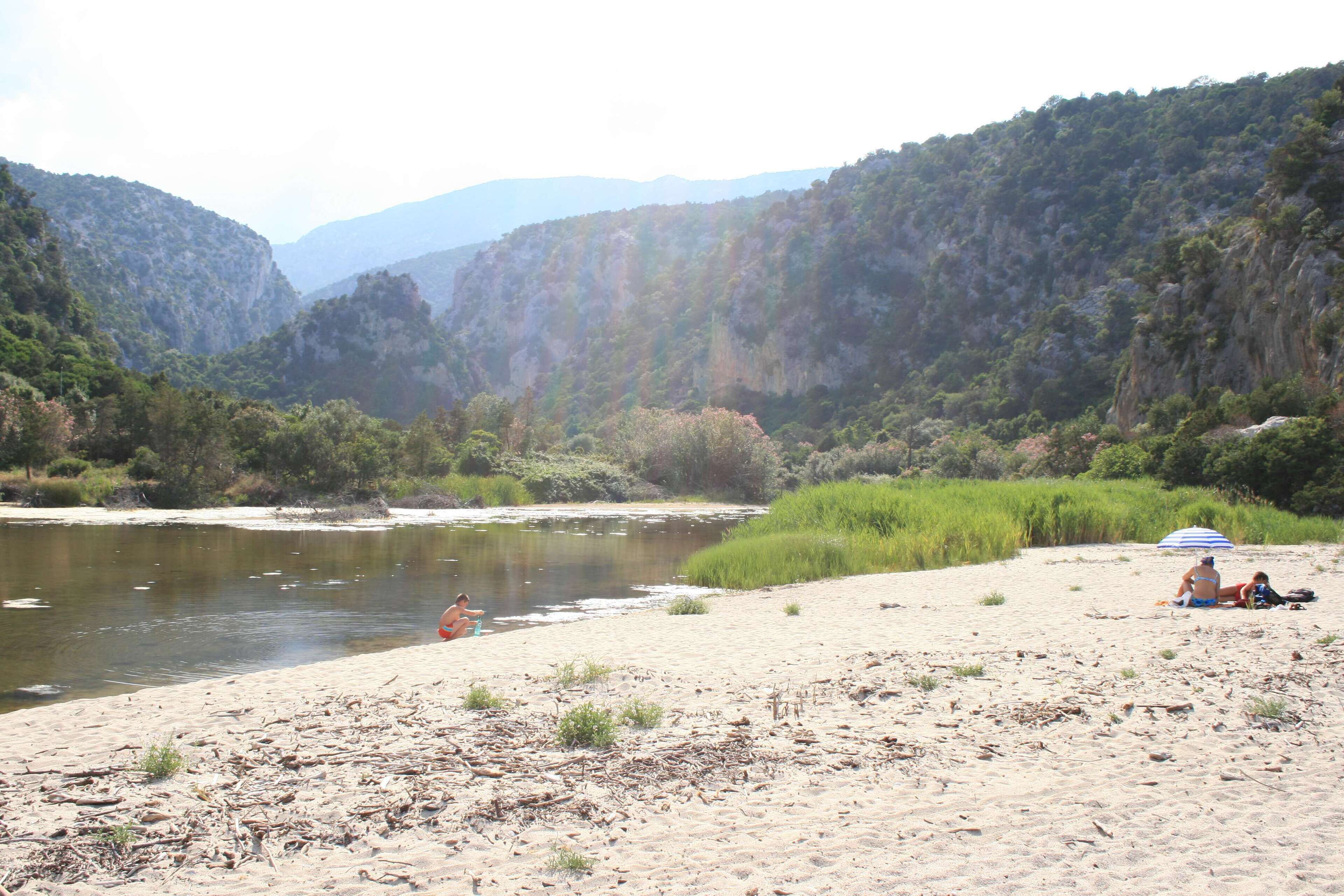 Stagno retrodunale di Cala Luna