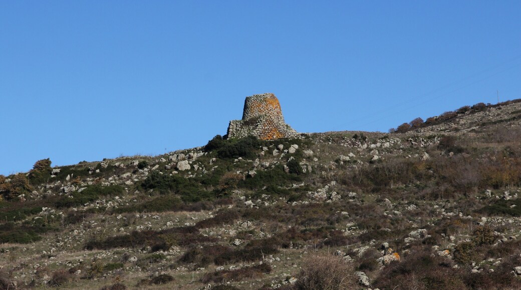 Nuraghe di Santa Barbara