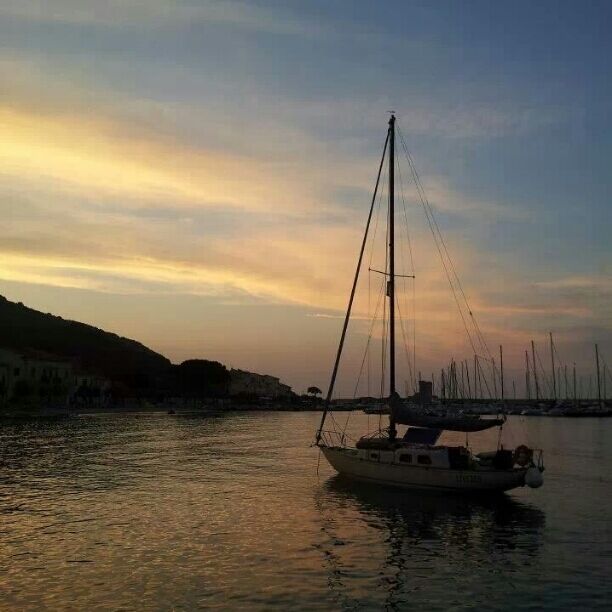 We had a beautiful evening in September to have dinner outside by the Mediterranean in Marciana Marina on the island of Elba.