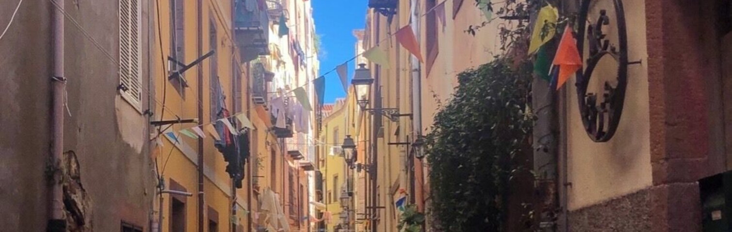 Perfect place to stop for lunch and a walk. But frankly we had to drag ourselves back to the car. It was so lovely we could have stayed over!!!