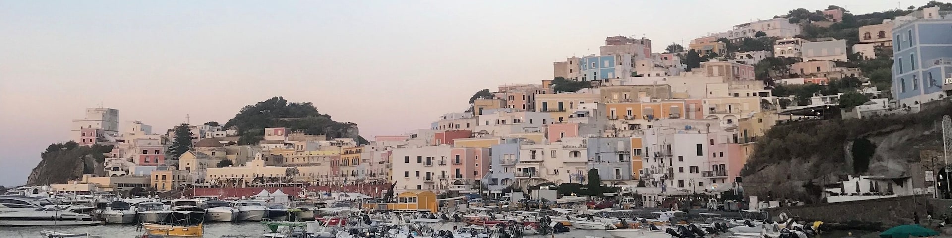 Ponza ♥️
#lifeatexpedia #ponza #wewhotravel #italy #travel #island #amazing