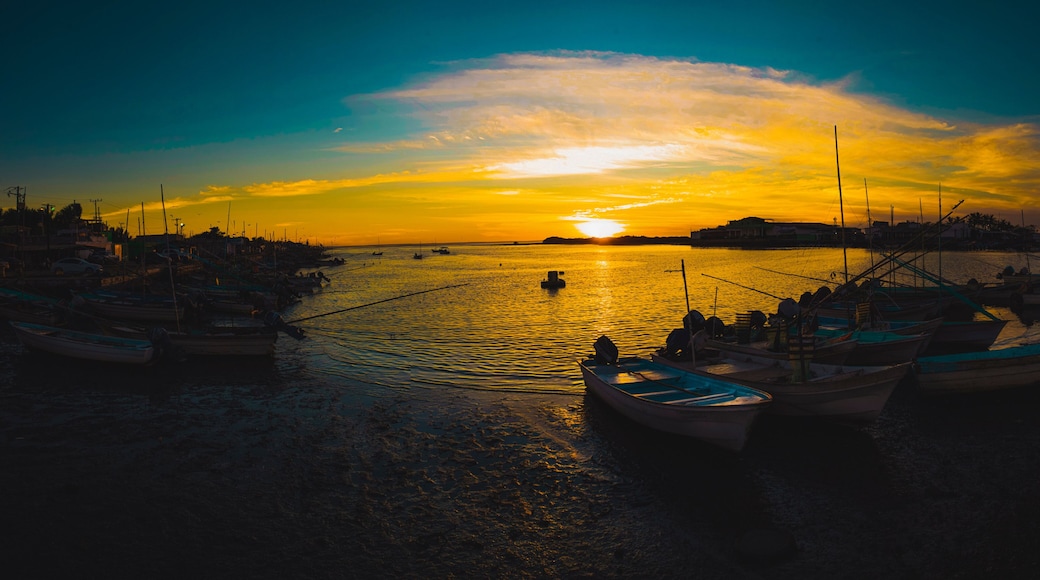 sunset in the gulf of california in the port LA REFORMA ANGOSTURA SINALOENSE TIERRA DEL EVERA