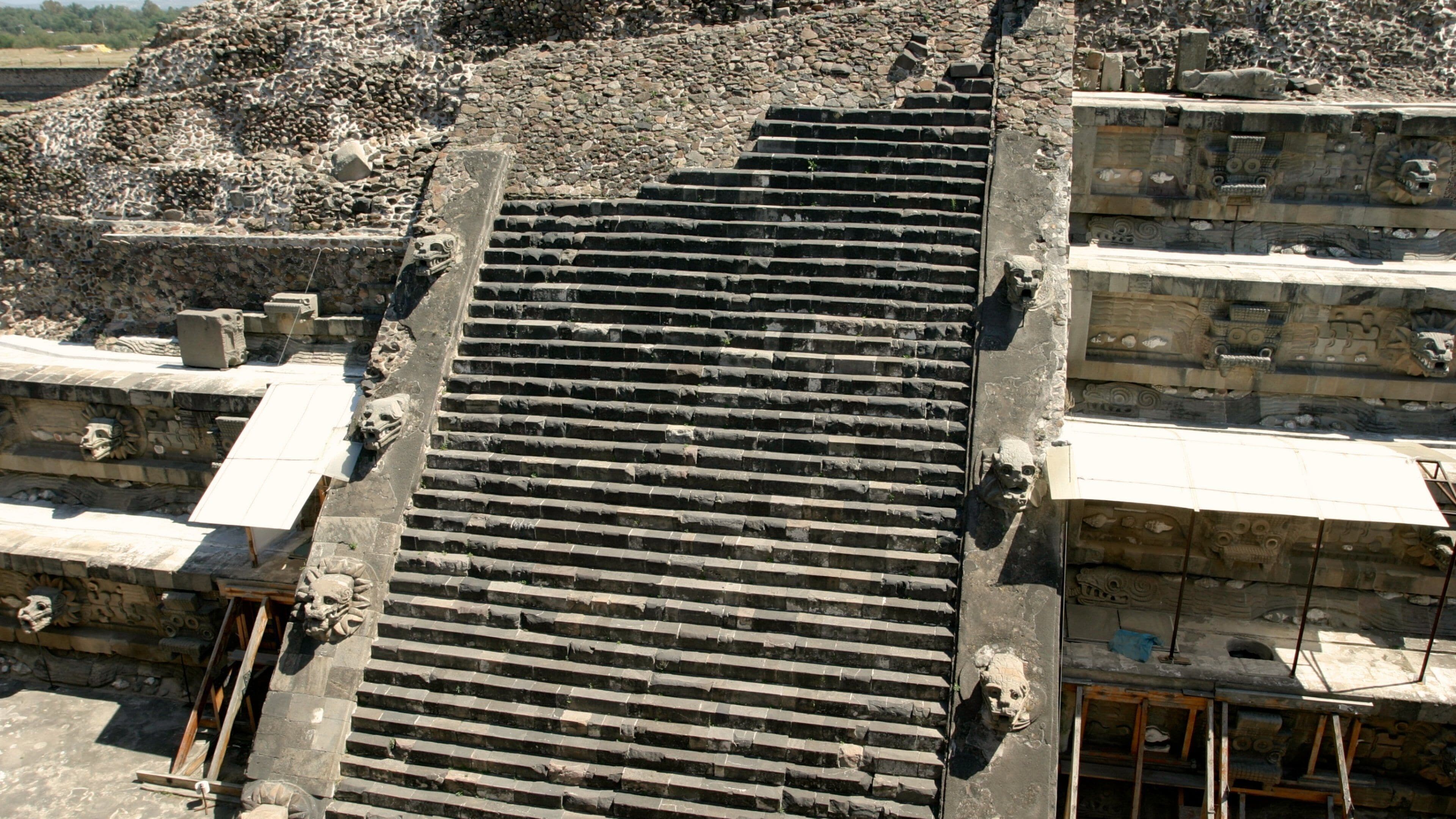 Teotihuacán qui includes ruine et patrimoine historique