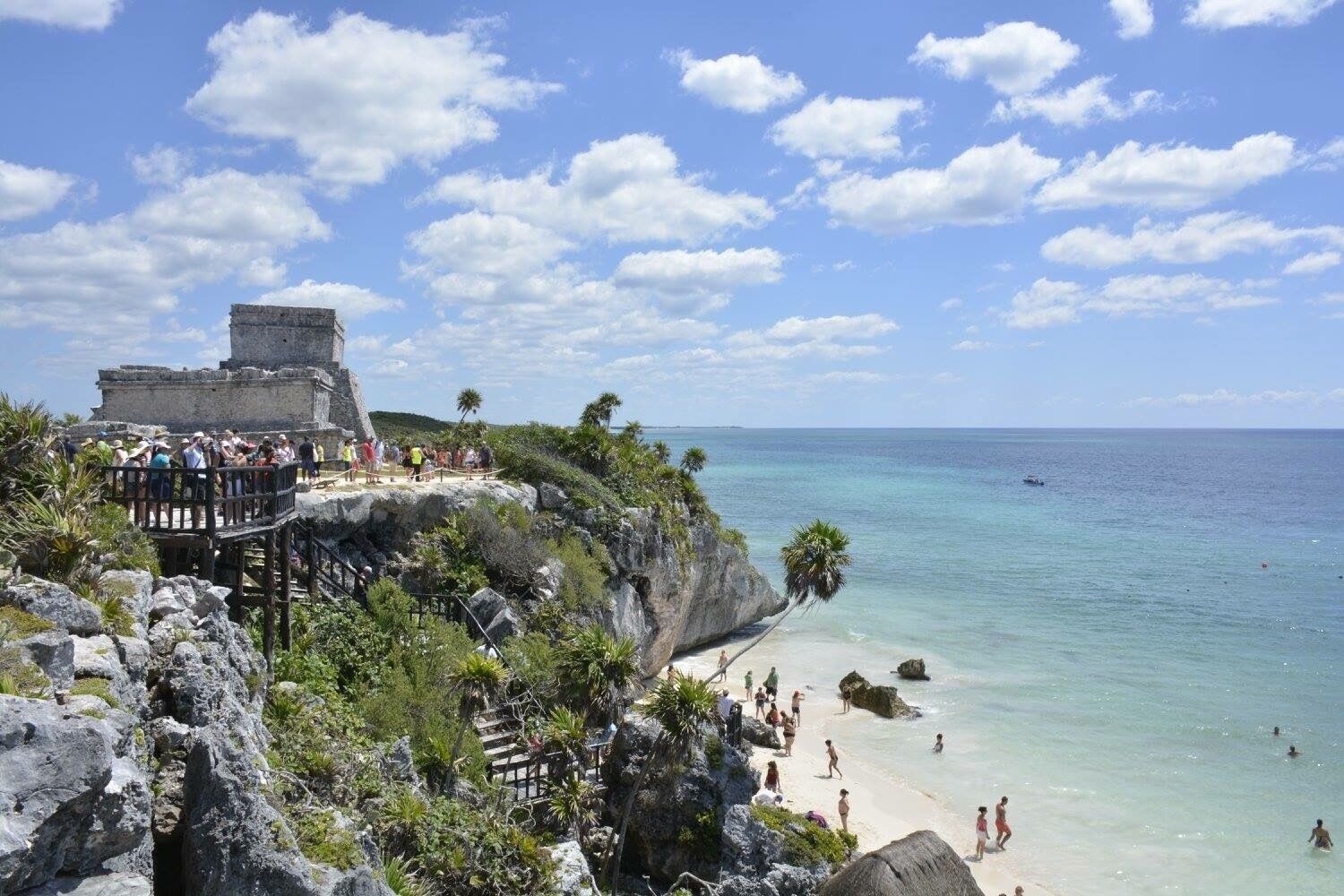Maya Tempels at Tulim in Yucatan, Mexico.