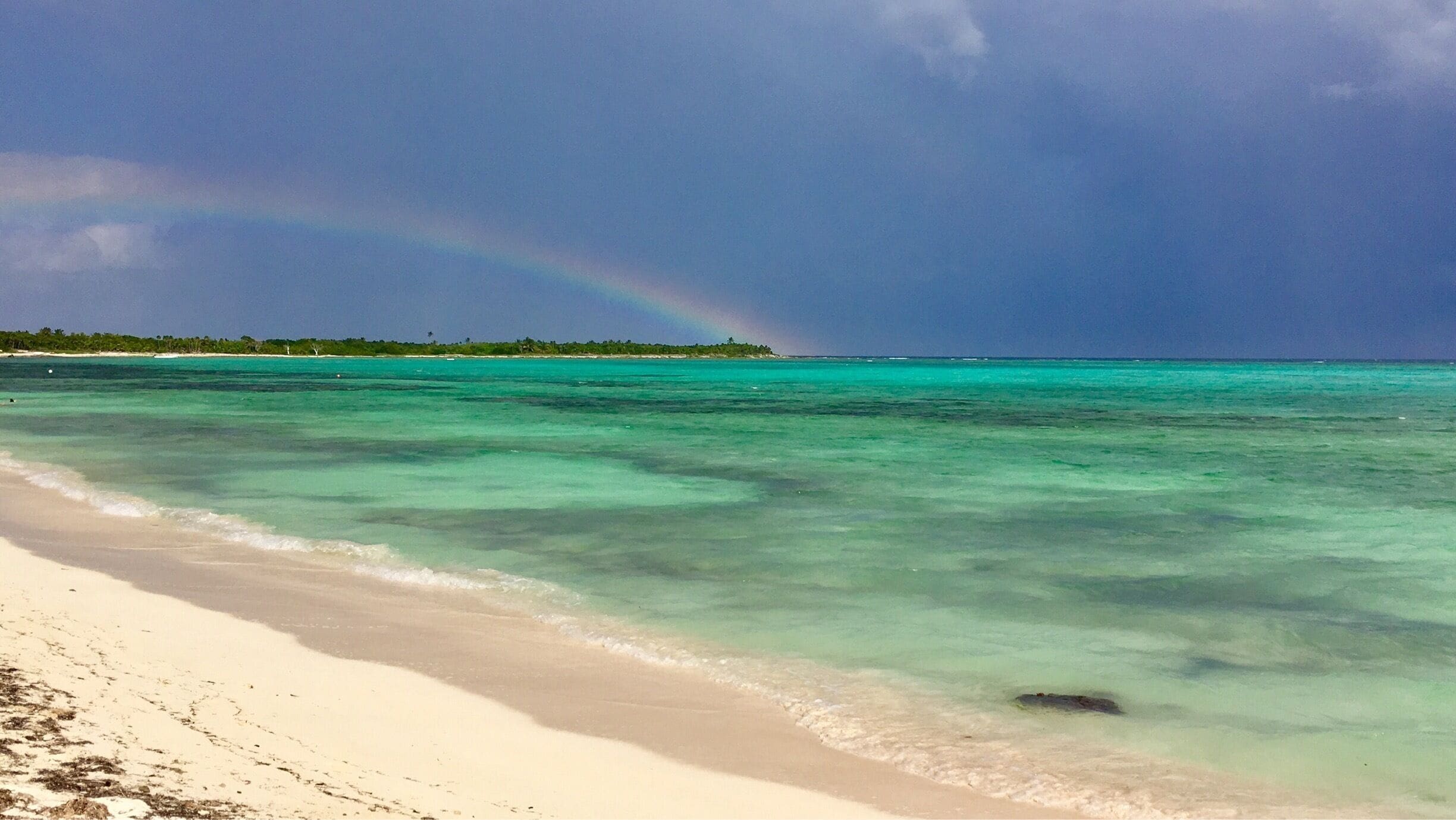 Amazing waters of Soliman Bay